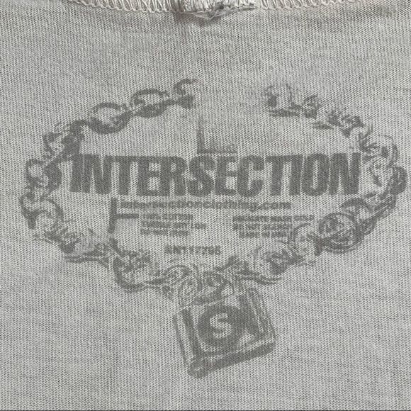 Intersection size small white shirt with shoes, gun heels, short sleeves, Vneck - Picture 4 of 6